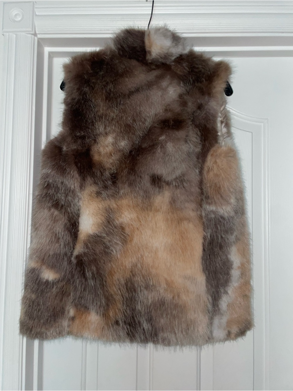 FABULOUS FURS CALICO FOX FAUX FUR VEST SZ XS NWOT 1st Sample - Picture 7 of 7